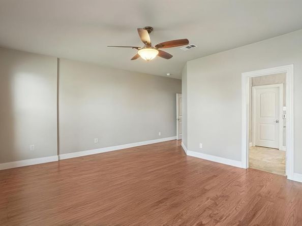 1016  Pelican Drive , Frisco Texas 75033