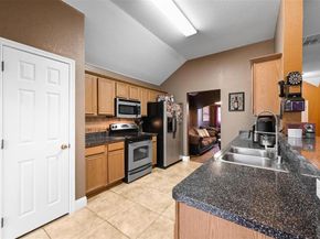 4621  Saint Francis Avenue , Dallas Texas 75227