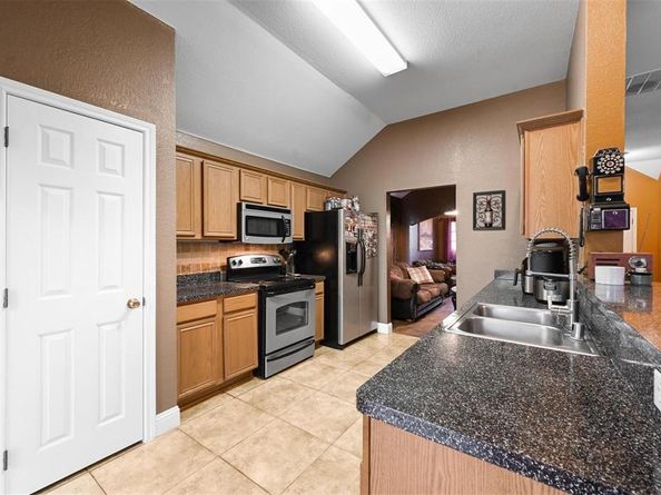 4621  Saint Francis Avenue , Dallas Texas 75227