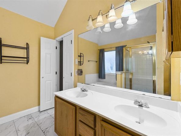 4621  Saint Francis Avenue , Dallas Texas 75227