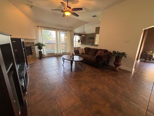 4621  Saint Francis Avenue , Dallas Texas 75227