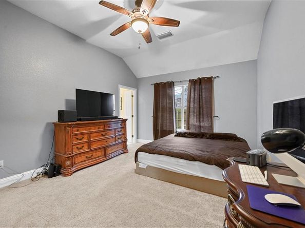 4621  Saint Francis Avenue , Dallas Texas 75227