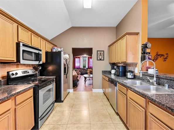 4621  Saint Francis Avenue , Dallas Texas 75227