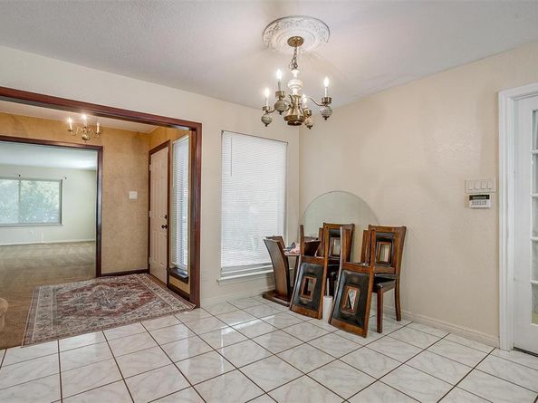 101  Valley View Court , Azle Texas 76020