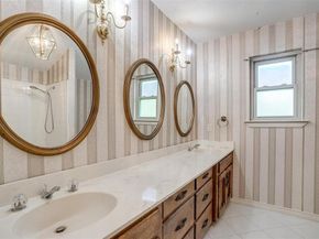 101  Valley View Court , Azle Texas 76020