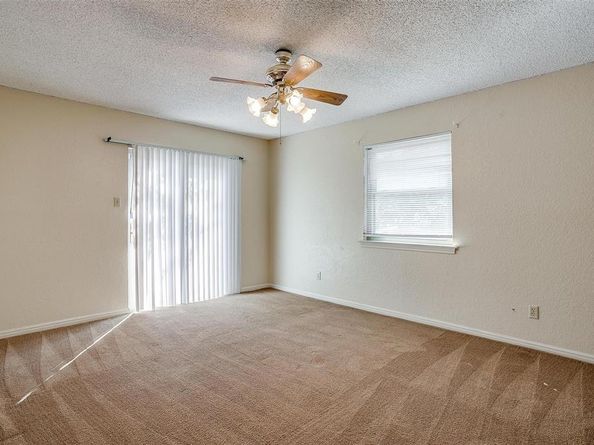 101  Valley View Court , Azle Texas 76020