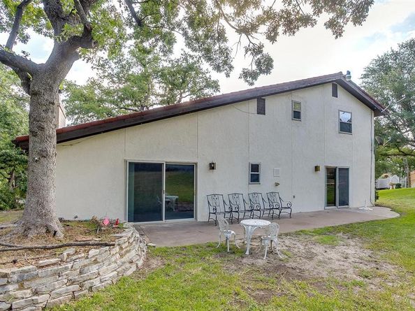 101  Valley View Court , Azle Texas 76020