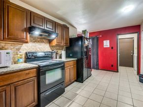 7426  Cloverglen Drive , Dallas Texas 75249