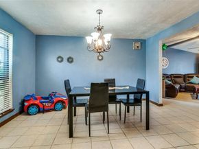 7426  Cloverglen Drive , Dallas Texas 75249