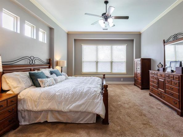 1232  Grant Avenue , Lantana Texas 76226