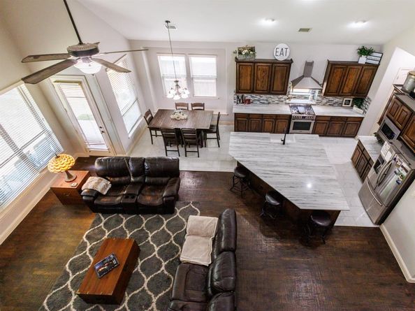 1232  Grant Avenue , Lantana Texas 76226