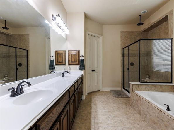 1232  Grant Avenue , Lantana Texas 76226