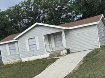 1513  Skyline Drive 
