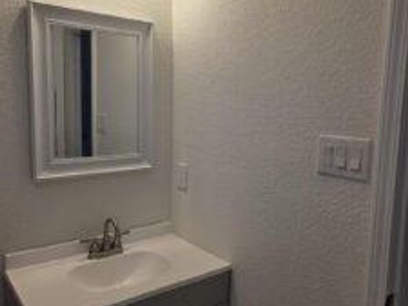 1513  Skyline Drive , River Oaks Texas 76114