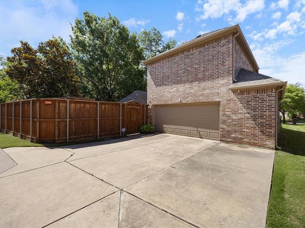 16184  mapleshade  , Frisco Texas 75035