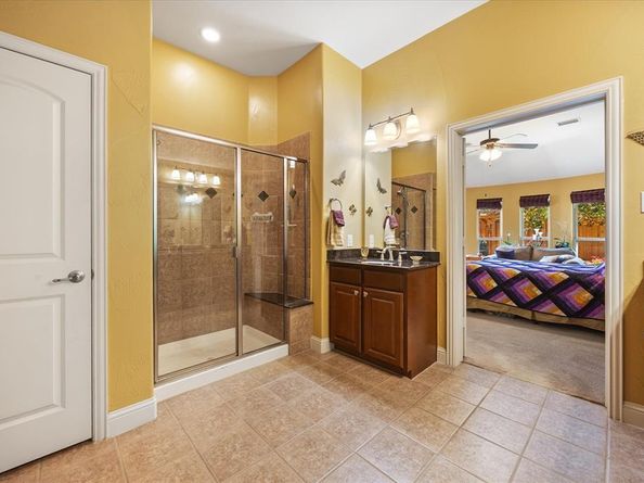 16184  mapleshade  , Frisco Texas 75035