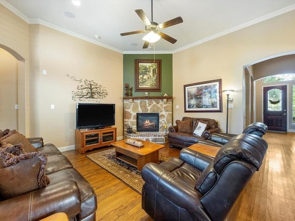 16184  mapleshade  , Frisco Texas 75035