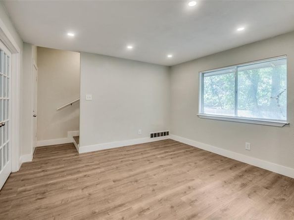 2020  Mill Creek Drive , Arlington Texas 76010