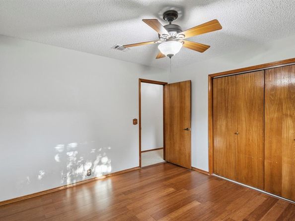 1308  Clubhouse Court , Mansfield Texas 76063