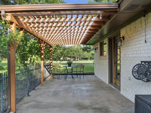 1308  Clubhouse Court , Mansfield Texas 76063