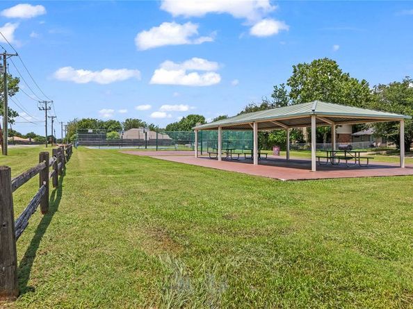 7806  Garner Road , Rowlett Texas 75088