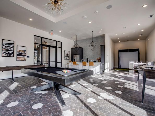 2526  Carmelita Street , Dallas Texas 75212