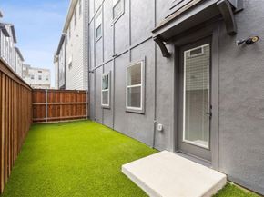 2526  Carmelita Street , Dallas Texas 75212
