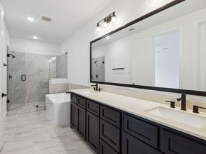 2526  Carmelita Street , Dallas Texas 75212