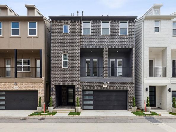 2526  Carmelita Street , Dallas Texas 75212