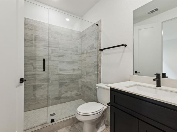 2526  Carmelita Street , Dallas Texas 75212