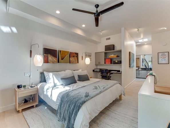 4241  Buena Vista Street  10, Dallas Texas 75205