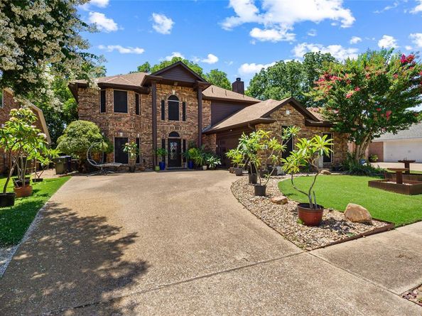 514  Baltusrol Circle , Garland Texas 75044