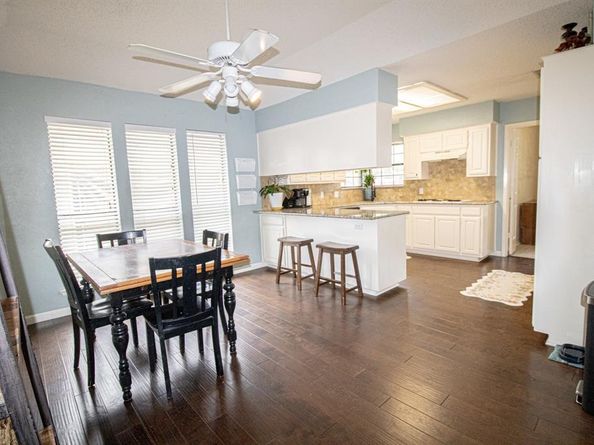 10141  Wandering Way Street , Benbrook Texas 76126