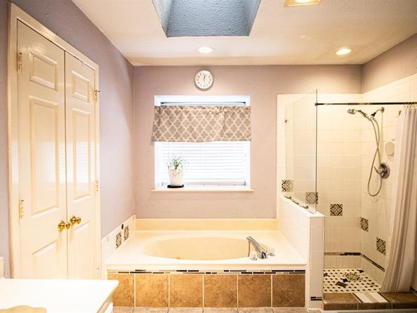 10141  Wandering Way Street , Benbrook Texas 76126