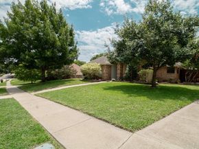 10141  Wandering Way Street , Benbrook Texas 76126
