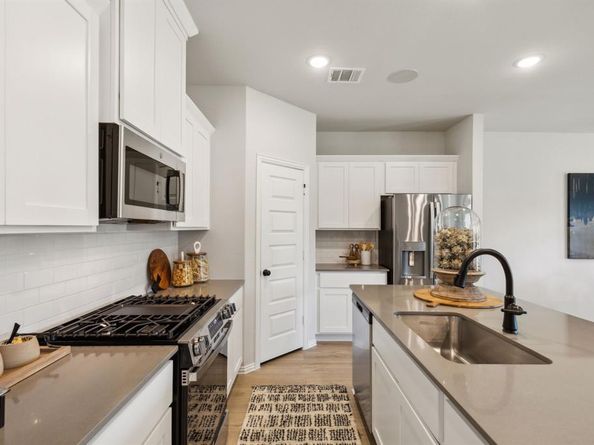 3509  Kingdom Drive , Denton Texas 76208