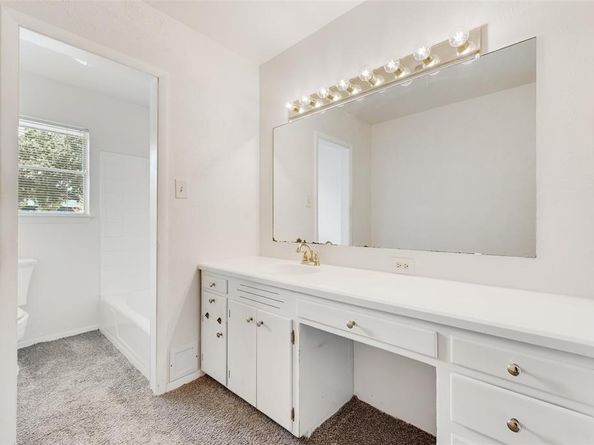 8504  Berend Court , Benbrook Texas 76116