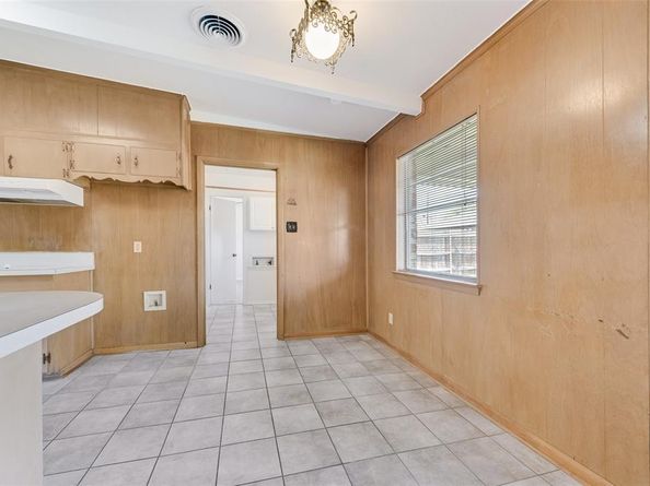 8504  Berend Court , Benbrook Texas 76116