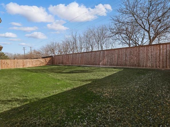 1120  Ellicott Drive , Celina Texas 75009