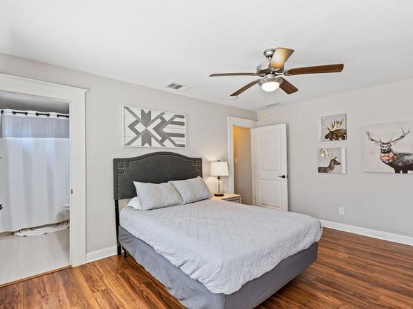 818 N Beckley Avenue , Dallas Texas 75203
