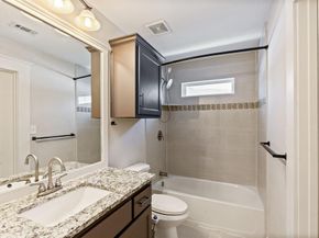 818 N Beckley Avenue , Dallas Texas 75203