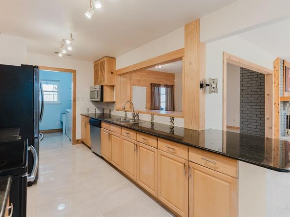 821  Grand Teton Drive , Plano Texas 75023