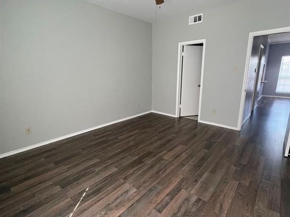 1700  Amelia Court  423, Plano Texas 75075