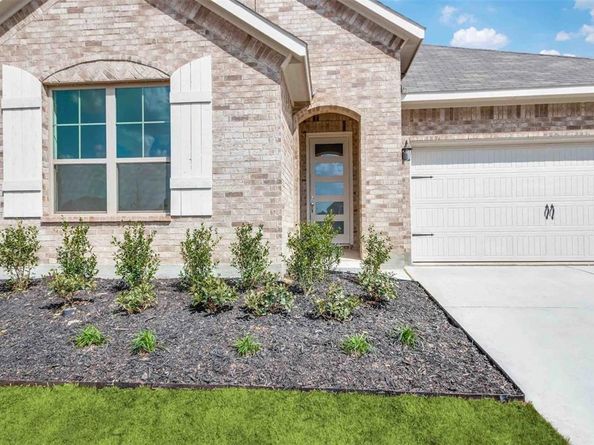 533  Hillcrest Circle , Justin Texas 76247