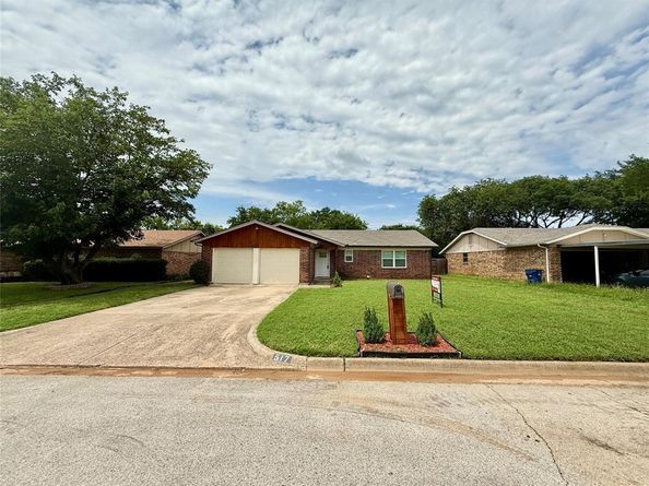 517  Gristmill Lane , Everman Texas 76140