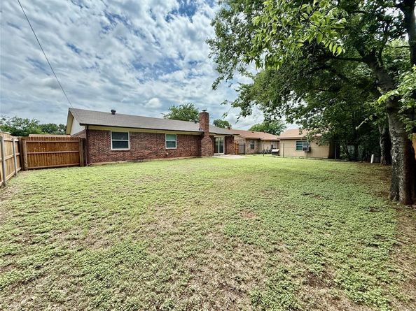 517  Gristmill Lane , Everman Texas 76140