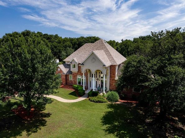 3873  Heritage Trail , Celina Texas 75009