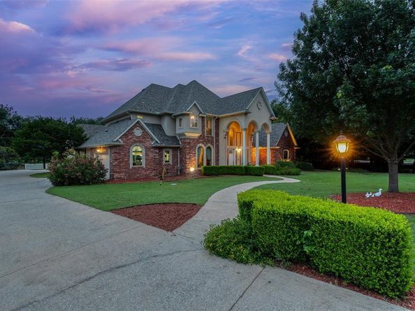 3873  Heritage Trail , Celina Texas 75009