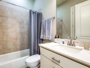 7333  Valley View Lane  304, Dallas Texas 75240