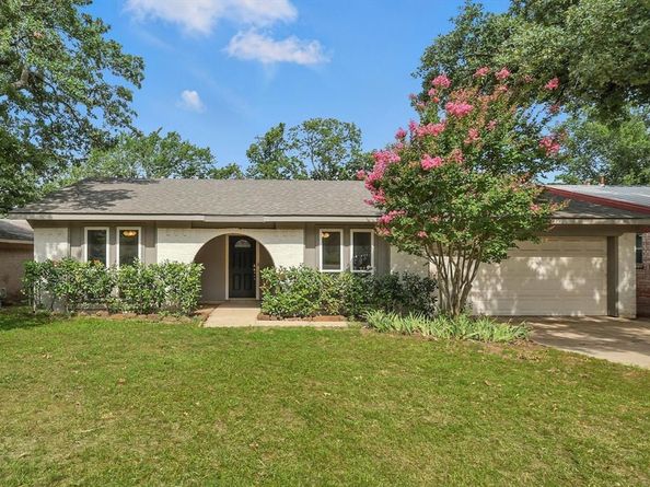 2102  Jacqueline Drive , Denton Texas 76205